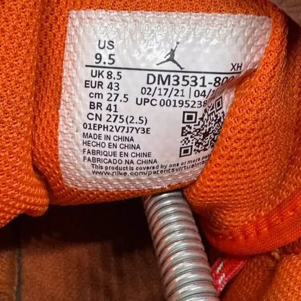 Nike Air Jordan 1 Mid Electro Orange Mens 9.5 shoes sneakers